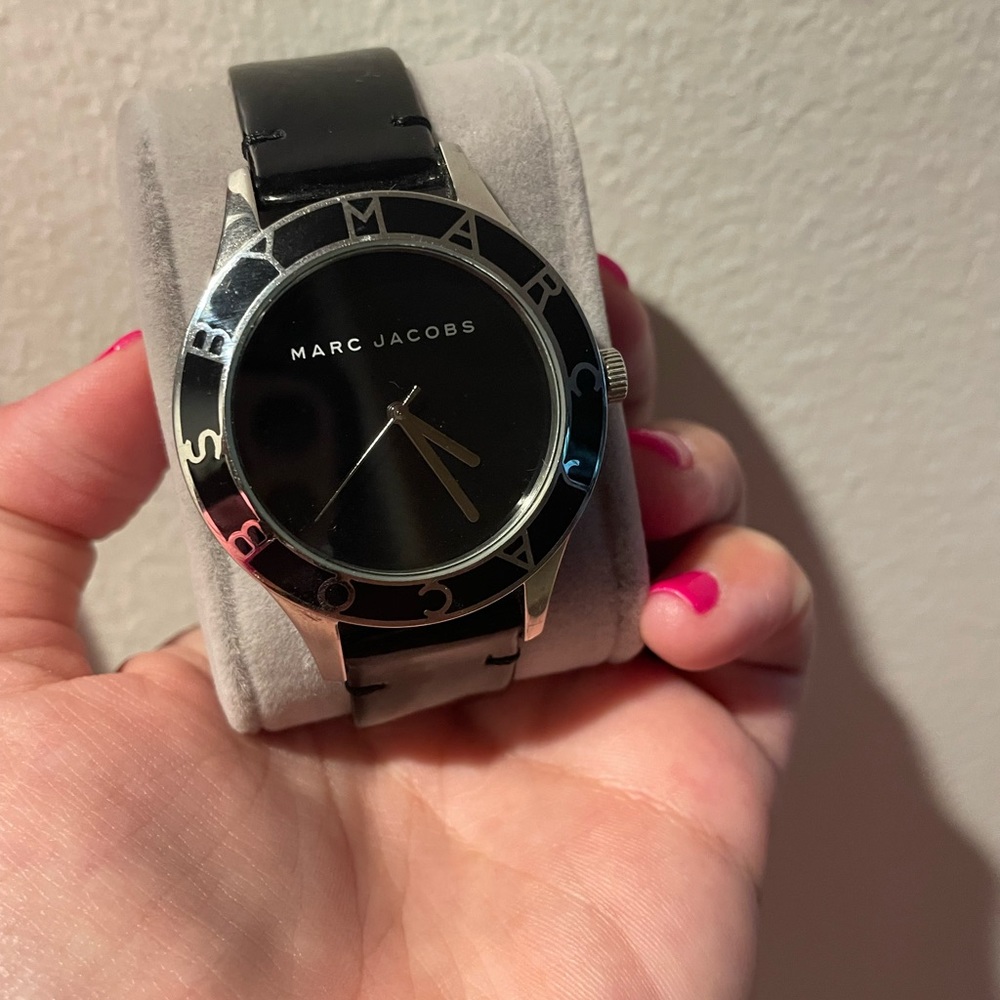 Marc Jacobs black leather band watch